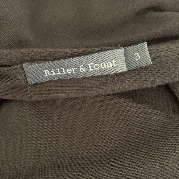 One sleeve dress - Picture 4 of 4